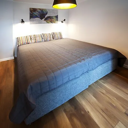 Very Berry - K Jadwigi 58 - Old Apartment, Self Check In 24h! * Poznań