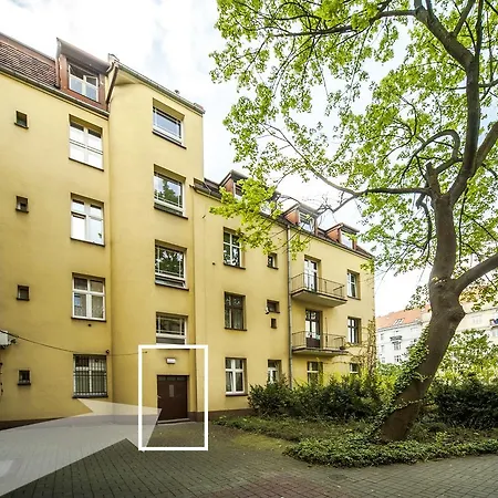 Very Berry - K Jadwigi 58 - Old Apartment, Self Check In 24h! *